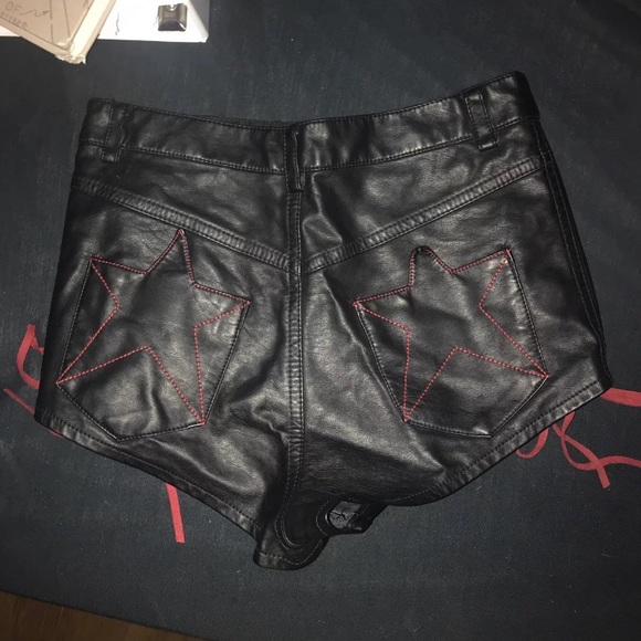 Current mood shorts - Picture 2 of 4